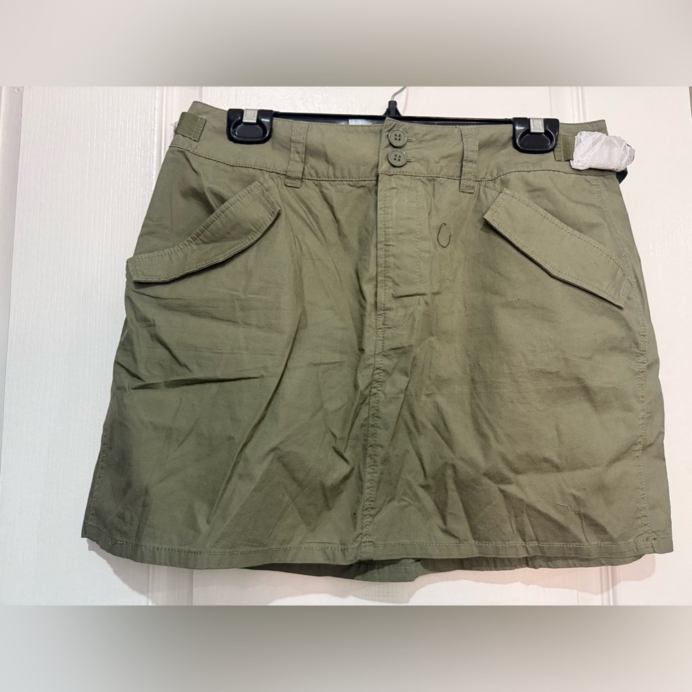 *NWT* H&M Cargo Utility Skirt